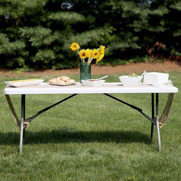5ft Round Tables Vs 6ft Rectangular Banquet What S Better Cooper Party Als 5ft Round Tables Vs 6ft Rectangular, What Size Tablecloth For 5 Foot Round Table